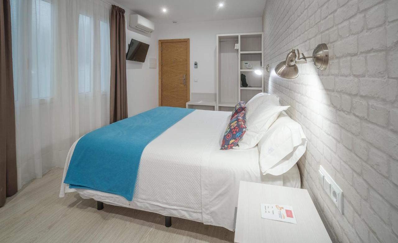 Hostal Menurka Ciutadella  Exterior photo